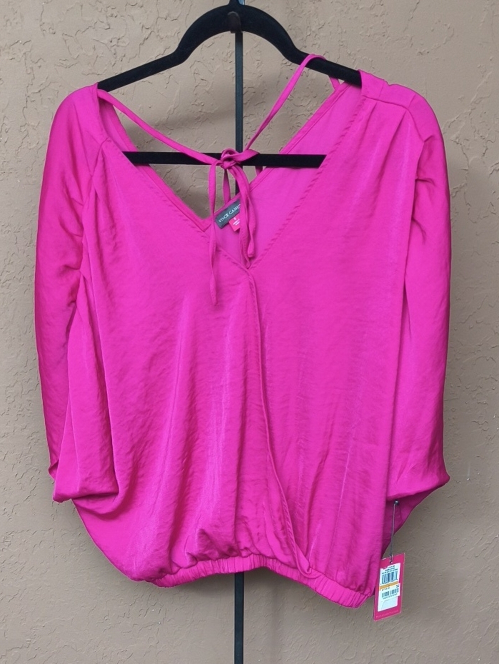 NWT Vince Camuto Women's Hot Pink V-Neck Dolman Sleeve Blouse Size Small